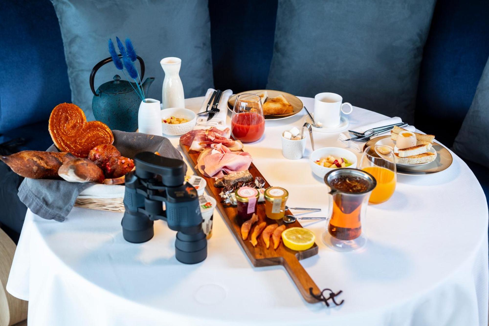Hotel & Restaurant Origines Par Adrien Descouls - Teritoria Le Broc  外观 照片